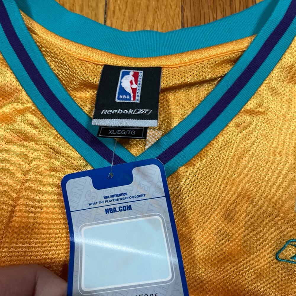 NWT Reebok #21 Jamaal Magloire New Orleans Hornets NBA Vintage Yellow Jersey XL - Picture 3 of 7